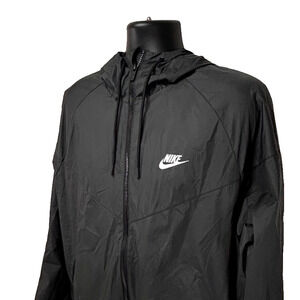 Nike Jacket Black Hooded Full Zip Windbreaker AT5270-010 Lightweight Mens XL